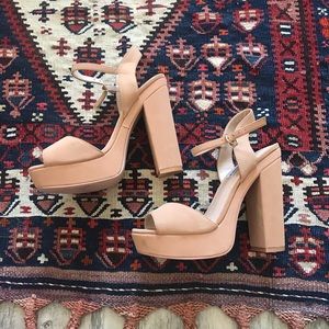 Steve Madden | Nude Platform Heels | Size 7